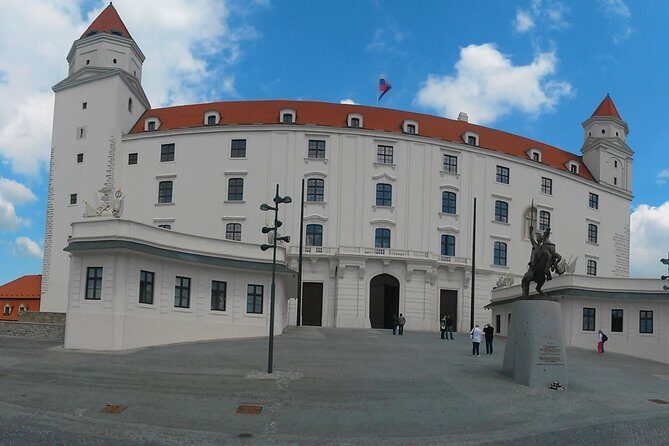 8 days European Highlights PRIVATE TOUR from Budapest including Budapest Vienna Prague and Bratislava - Day 6 Prague: Free-Time Flex Around the Astronomical Clock