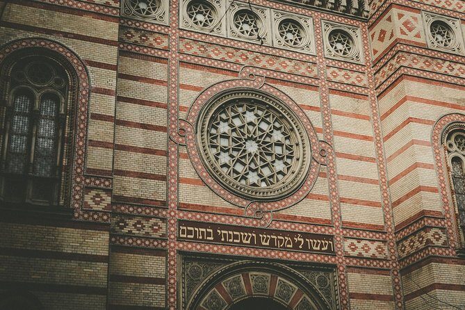 A Journey through Jewish Budapest - Private Walking Tour - Stop 2: Kazinczy Street Synagogue, the Ghetto Wall Memorial, and the Mikve