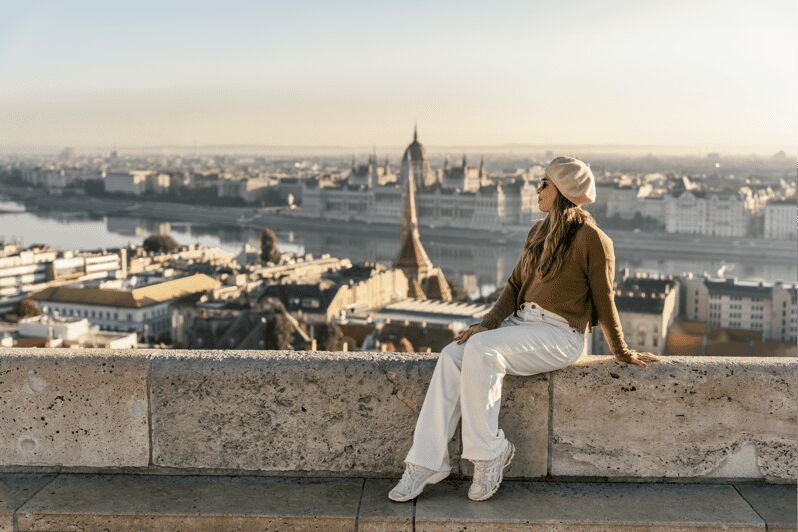 Buda Castle: Private photoshoot with a local guide - Why a Private Buda Castle Photoshoot Feels Different