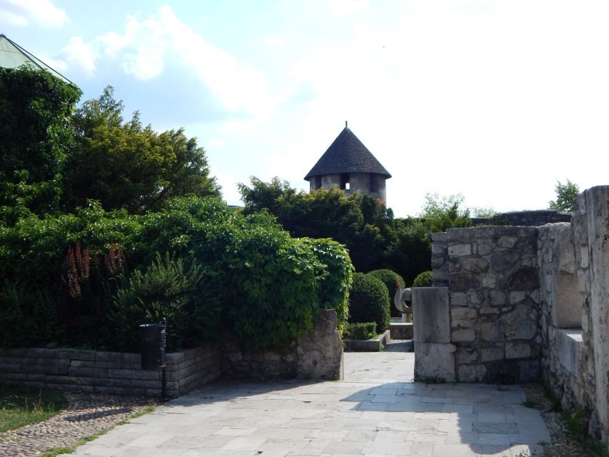 Buda Castle: Private Walking Tour - Why this 4-hour Buda Castle private tour is a smart use of time