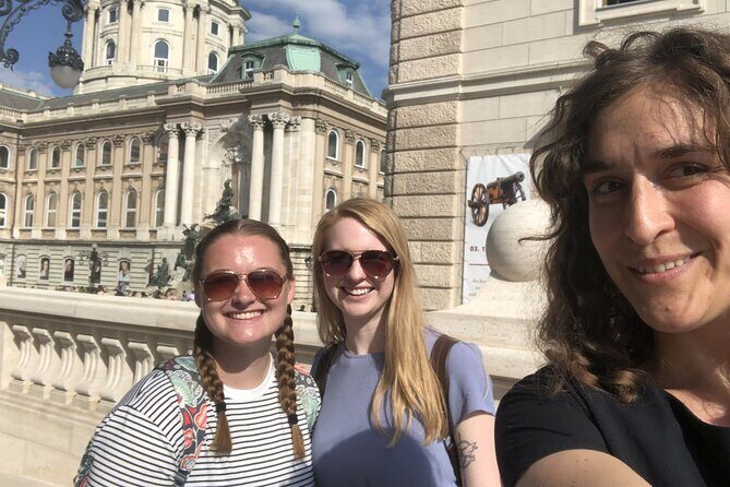 Buda Castle Private Walking Tour: A Kingdom of Many Nations - Sándor Palace and Vienna Gate: old power meets modern Hungary