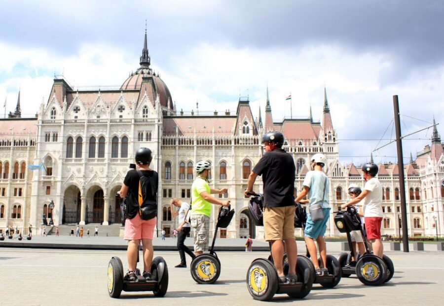 Budapest: 1-Hour Private Segway Tour - Weather, Footwear, and Safety: What Can Change the Day