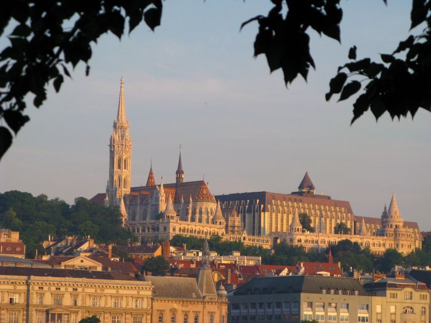 Budapest: 3-Hour Walking Tour of Pest with a Historian - Key things you’ll notice on this Pest tour