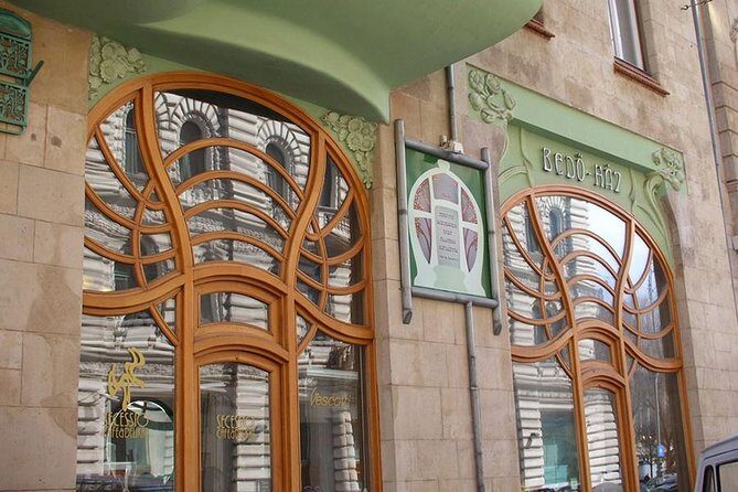 Budapest Art Nouveau Walking Tour - Zsolnay porcelain and the Pécs connection: more than a local brand