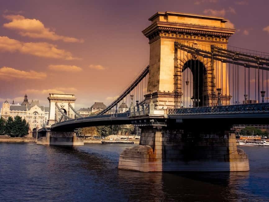 Budapest: Danube River Sightseeing Cruise with Audio Guide - Central Market Hall and Why Timing Changes the Mood