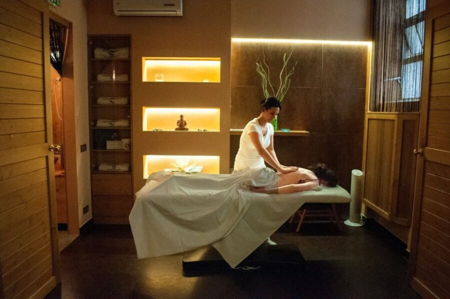 Budapest: Full-Day Gellért Spa Ticket - Key Things to Know Before You Go