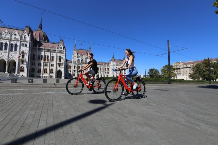 Budapest: Guided Downtown Electric Bike Tour - Central Market Hall and the Hungarian National Museum area