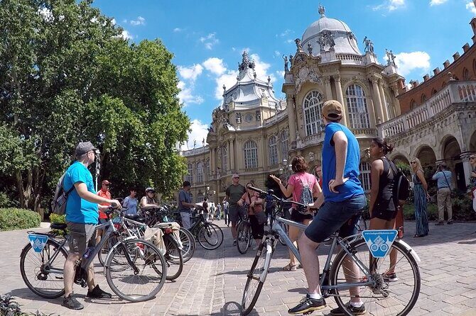 Budapest Highlights Bike Tour with a local guide - Meeting Point, Timing, and the Pace You Should Expect