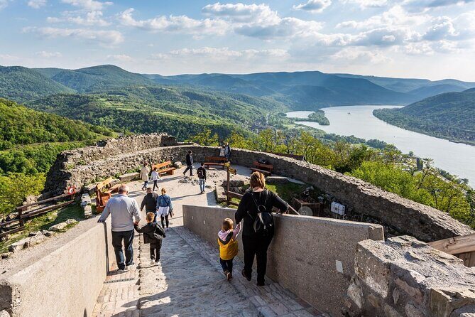 Budapest Hike to Visegrád Castle w or wo Sauna/Danube beach - Price and what you get for $168.58