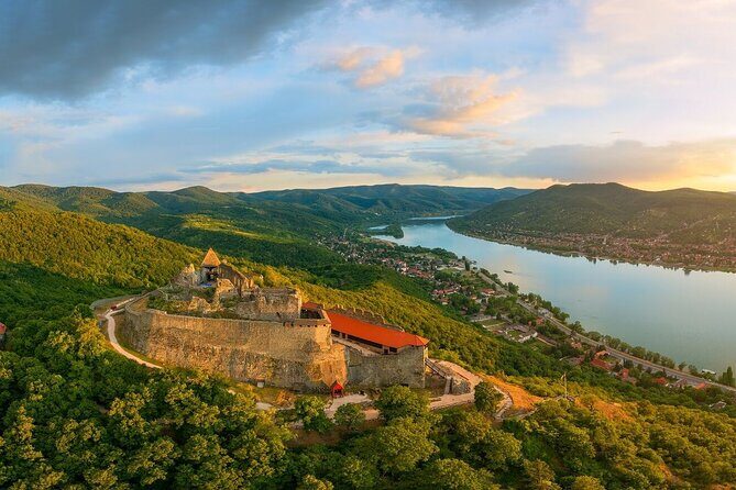 Budapest Hike to Visegrád Castle w or wo Sauna/Danube beach - Who this tour suits—and who should skip it