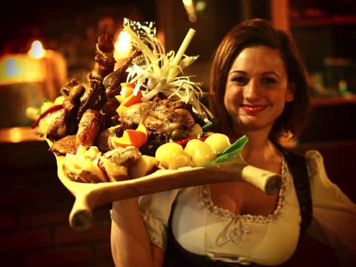 Budapest: Medieval Dinner Show with Drinks - The medieval show: swordsmen, jugglers, belly dancers