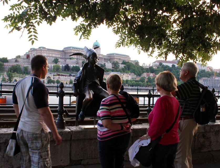 Budapest: Night Walking Tour with Danube River Cruise - How long is the walking really, and what should you wear?