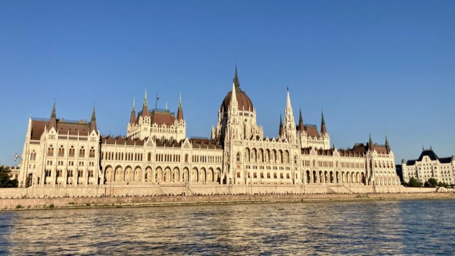 Budapest: Private Sightseeing Tour by car - Should You Book This Budapest Private Sightseeing Tour?