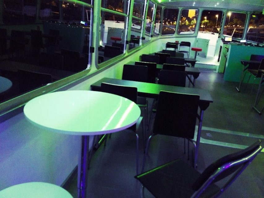 Budapest: Stag Party Boat with Beer and Wine - The vibe: what “organisation and Stimmung” looks like on board