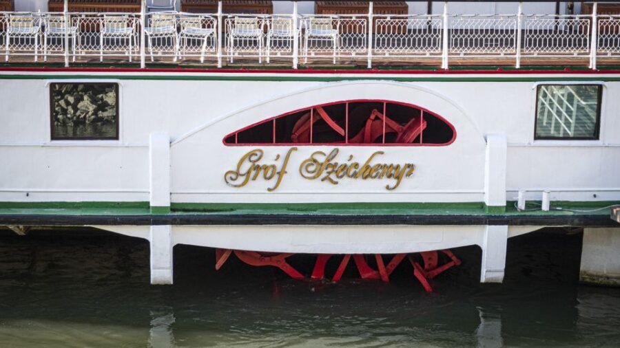 Budapest: Summer Brunch & Cruise with Prosecco or Cake - Margaret Bridge: A Nice Mid-Cruise Breather