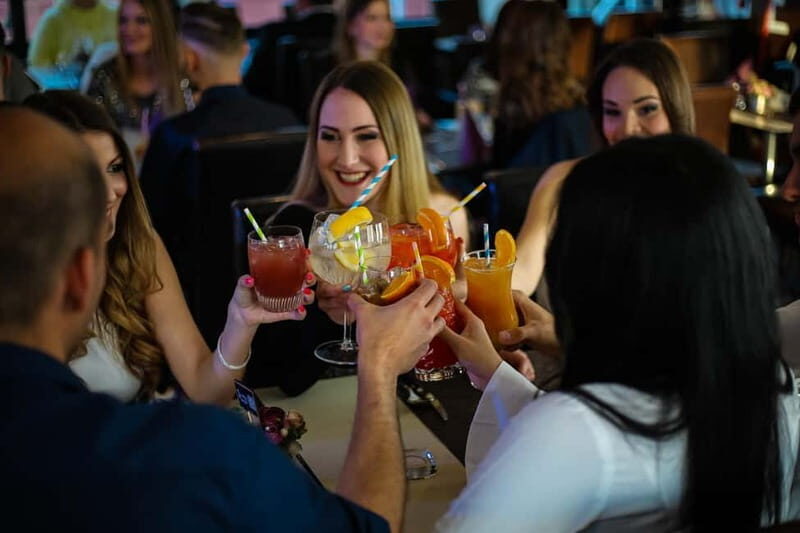 Budapest: Sunset Cruise with 2 Cocktails - Upper deck for photos, lower deck for comfort (heated in winter)