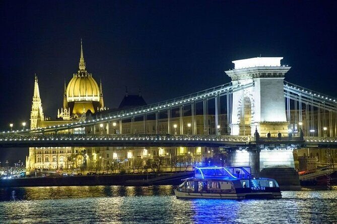 Budapest Unlimited Prosecco and Wine Cruise Day or Sunset Option - Should You Book This Unlimited Prosecco Cruise?