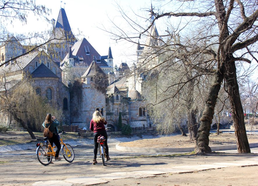 Budapest ❤️Winter Bike Tour with Coffee Stop❤️ - Liberty Square to Parliament: Power, Memory, and a Cold-Ride Perspective