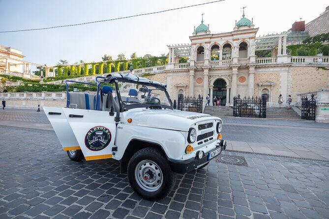 Cinematic Virtual Reality City Tour in a Russian Jeep - What This Budapest VR Jeep Tour Actually Feels Like