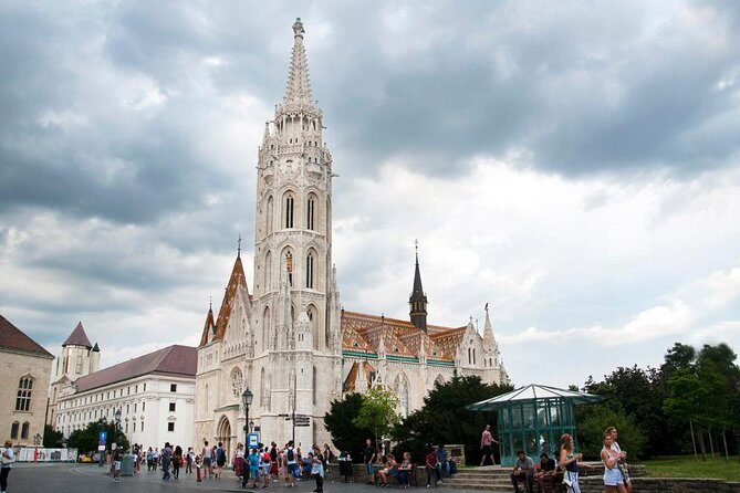 Classic Walk in Budapest - Matthias Church Finish and Fisherman’s Bastion Views