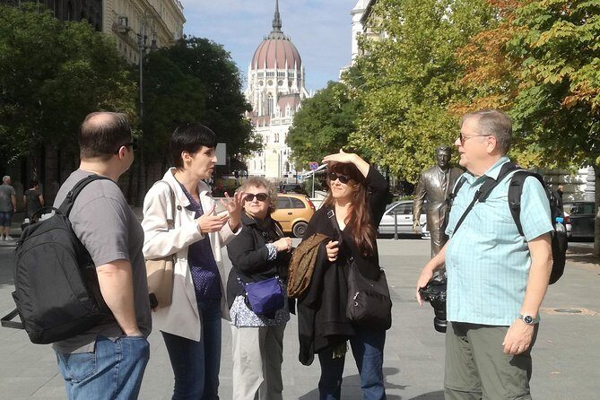 Downtown Pest Walking Tour - St. Stephen’s Basilica and Art Nouveau streets: Budapest’s famous face