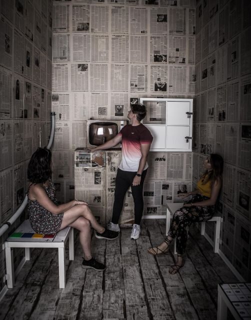 Escape Rooms by PanIQ Room in Budapest - Clues and walkie-talkies: the safety net that doesn’t ruin the fun