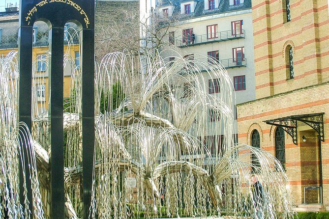 Jewish Heritage / Full tour - Inside Dohány Street Synagogue: 90 minutes of guided meaning