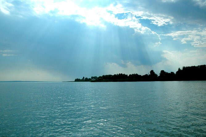 Lake Balaton & Cruise - Do you also get the Herend porcelain stop? How to handle that