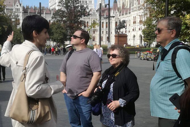 Private Downtown Pest Walking Tour - The Reagan statue stop: how the Iron Curtain left a mark in memory