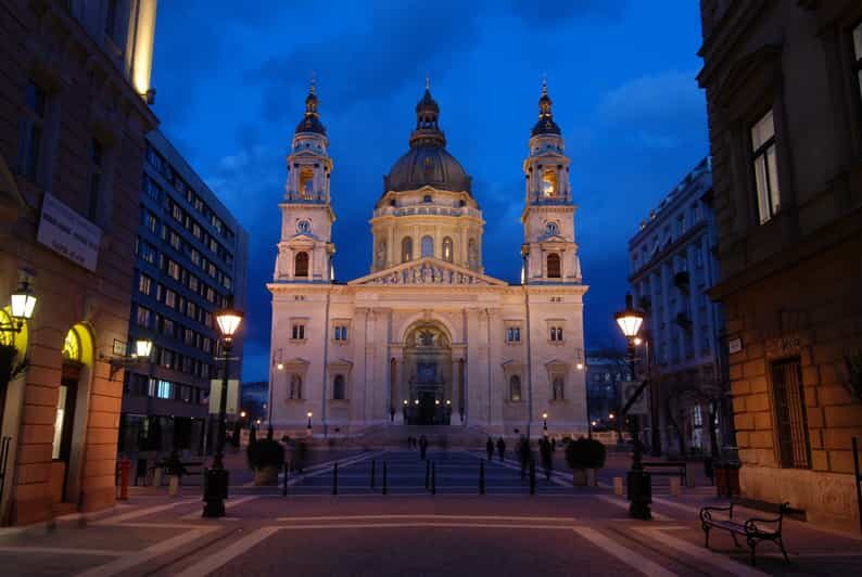 St. Stephen's Basilica: VIP Concert & After Hours Dome Visit - Entering St. Stephen’s Basilica after closing hours